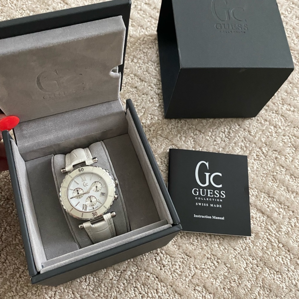 Gc GUESS Collection Swiss Made Chronograph White Leather Watch